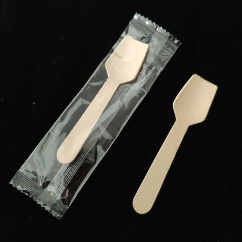 4" 木制甜品更