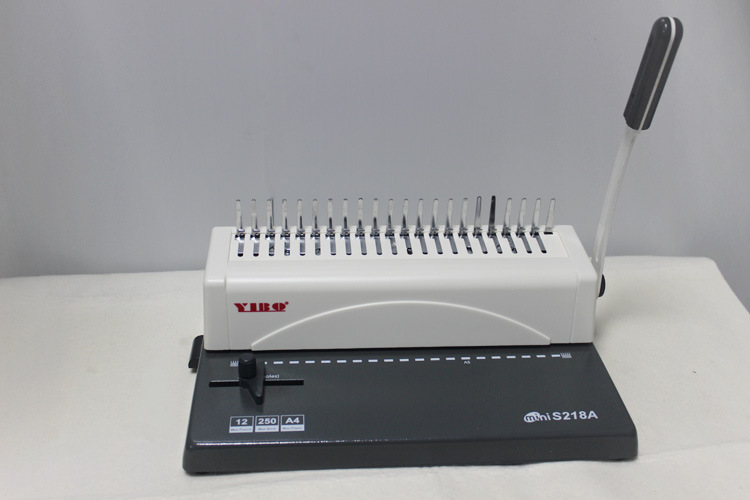 S218A  21孔 A4 活頁釘裝機 (可打約12張紙)