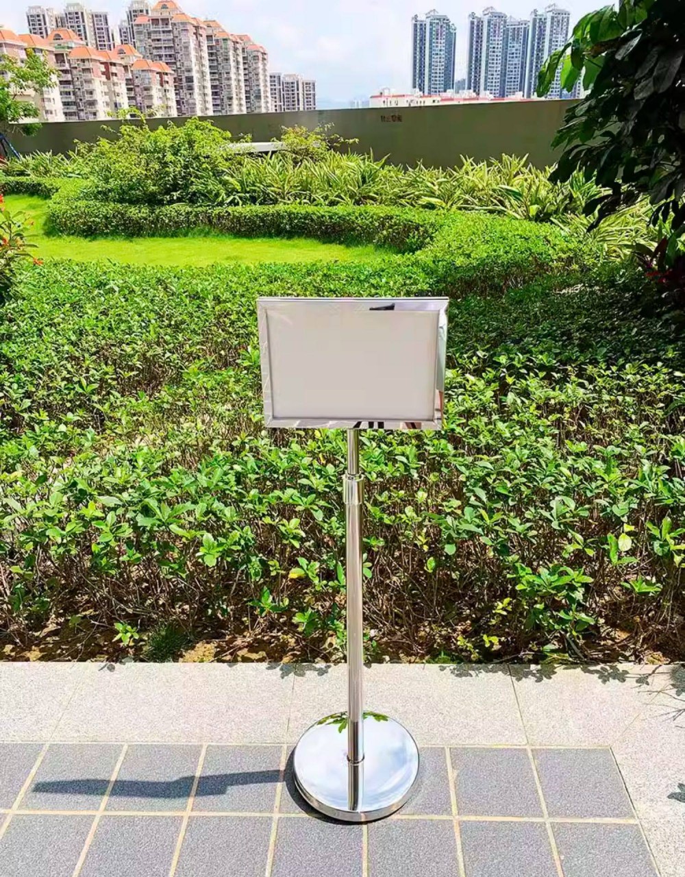 A2不鏽鋼雙面展示架 - 調節高度 (118-168cm)