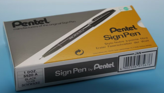 Pentel 蟠桃兒 S520簽名筆 / 黑色